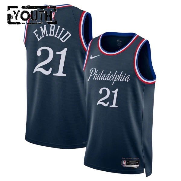 Nike Philadelphia 76ers Joel Embiid Lasten Pelipaita City Edition 2025-26 Swingman Laivasto Nike Philadelphia 76ers Joel Embiid Lasten Pelipaita City Edition 2025-26 Swingman Laivasto