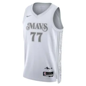 Nike Dallas Mavericks Luka Doncic Miesten Pelipaita City Edition 2024-25 Swingman Valkoinen