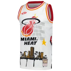Miami Heat Mitchell Ness x Tats Cru Edition Miesten Pelipaita Hardwood Classics 2023-24 Swingman Valkoinen