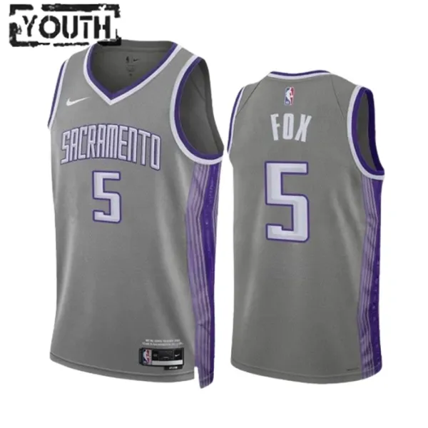 Nike Sacramento Kings De Aaron Fox 5 Lasten Pelipaita City Edition 2022-23 Swingman Harmaa Nike Sacramento Kings De Aaron Fox 5 Lasten Pelipaita City Edition 2022-23 Swingman Harmaa