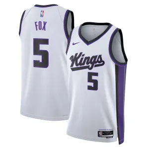 Nike Sacramento Kings De Aaron Fox Miesten Pelipaita Association Edition 2023-24 Swingman Valkoinen Nike Sacramento Kings De Aaron Fox Miesten Pelipaita Association Edition 2023-24 Swingman Valkoinen