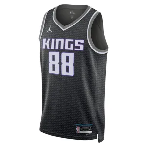 Sacramento Kings Jordan Neemias Queta 88 Miesten Pelipaita Statement Edition Swingman Musta