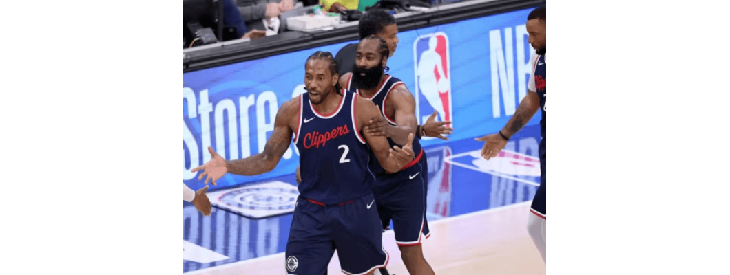 Clippers on ajautunut kaksoissopimuskiistaan