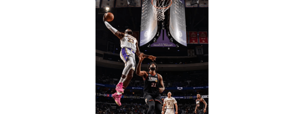 LeBron James ottaa ohjat käsiinsä ratkaisevilla hetkillä ja varmistaa Lakersille niukan voiton LeBron James ottaa ohjat käsiinsä ratkaisevilla hetkillä ja varmistaa Lakersille niukan voiton