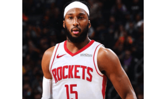 Puolustava pelaaja Okogie liittyy Rocketiin auttamaan Durantia toteuttamaan unelmansa