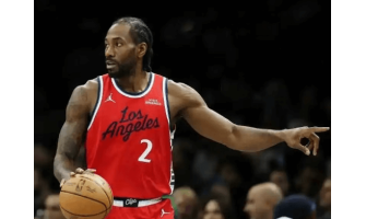 Leonard kantaa Clippersiä eteenpäin loukkaantumisesta huolimatta